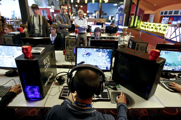 ФЕНОМЕН ЈУТЈУБЕРА: Хиљаде евра зарађују и на подригивању